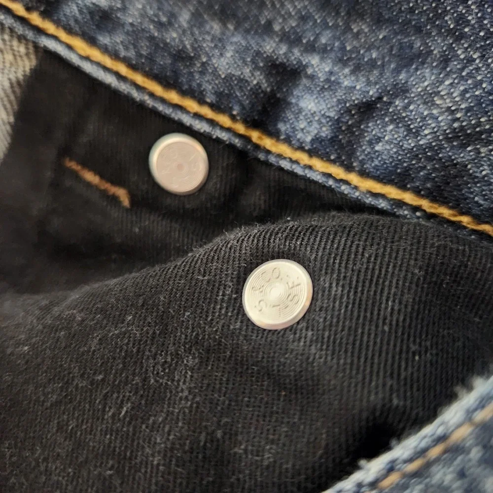 Levis 559 Button Fly Jeans Men 34x34 Blue Dark Wash Denim Whisker Faded Relaxed